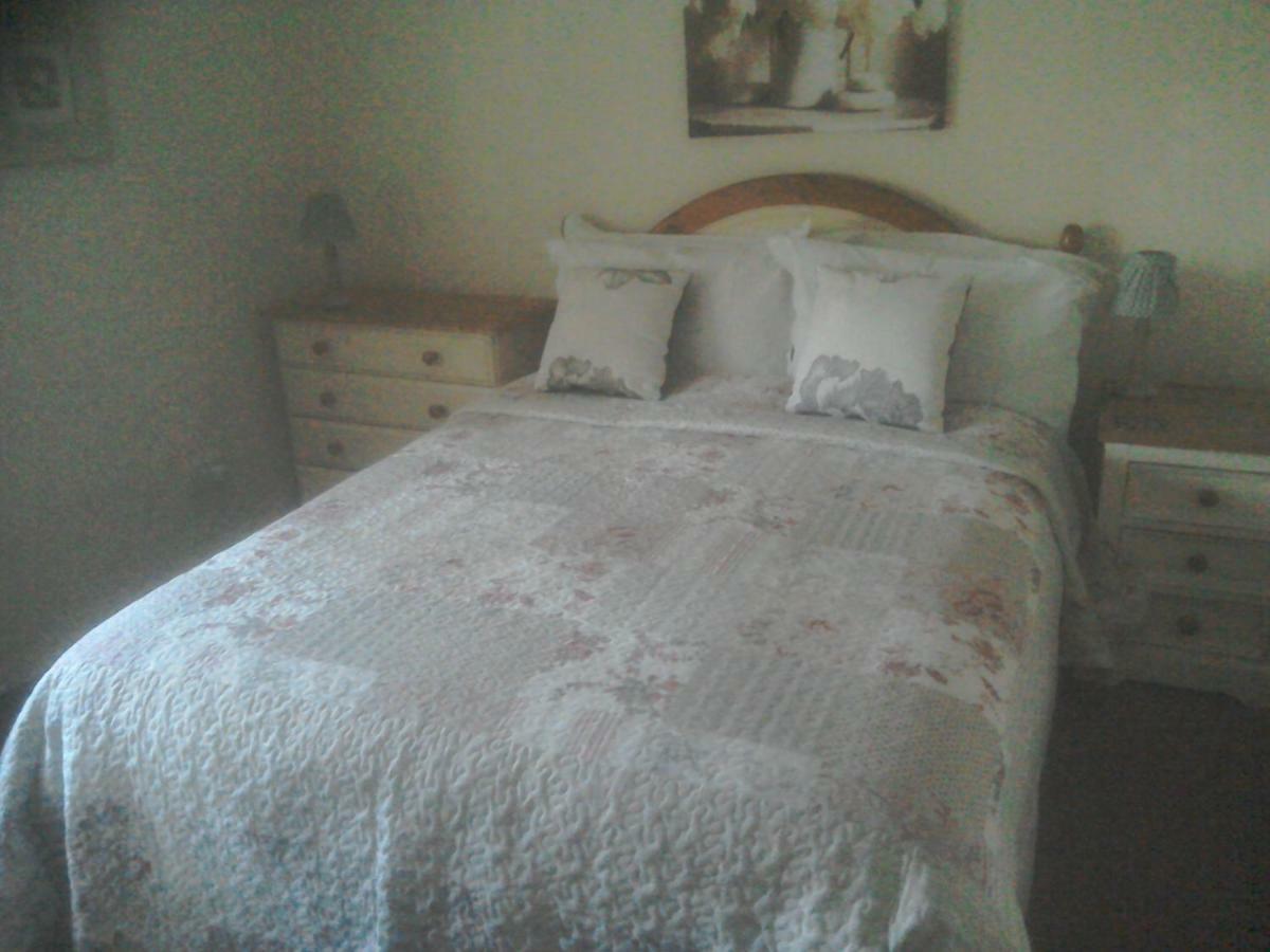 The Crown Inn Alvediston Экстерьер фото